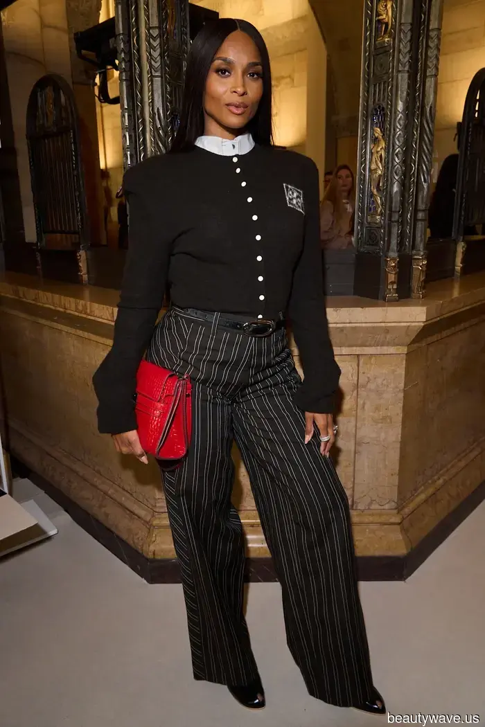 Bei Tory Burch ist es für den Frühling 2026 angesagt, sich wie ein coole Uptown-Mädchen zu kleiden.