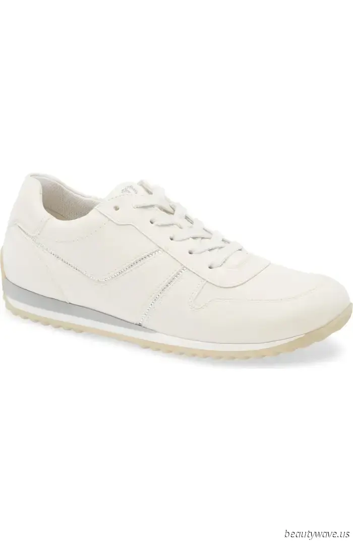Le sneakers sono i veri protagonisti della vendita di anniversario Nordstrom—questi 29 modelli alla moda sono la prova