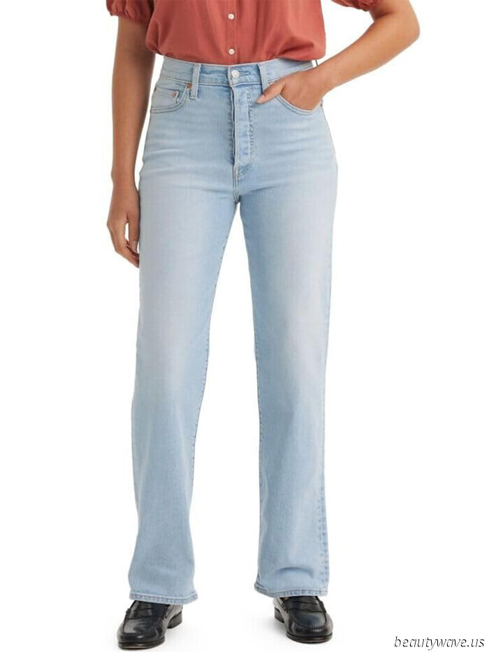 Nur damit du es weißt, *dies* ist der Denim-Trend, den New Yorker mit Loafers tragen (Entschuldigung, enge Jeans)