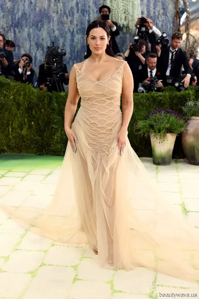 The 2026 Met Gala Red Carpet Outfits That Took Our Breath Away