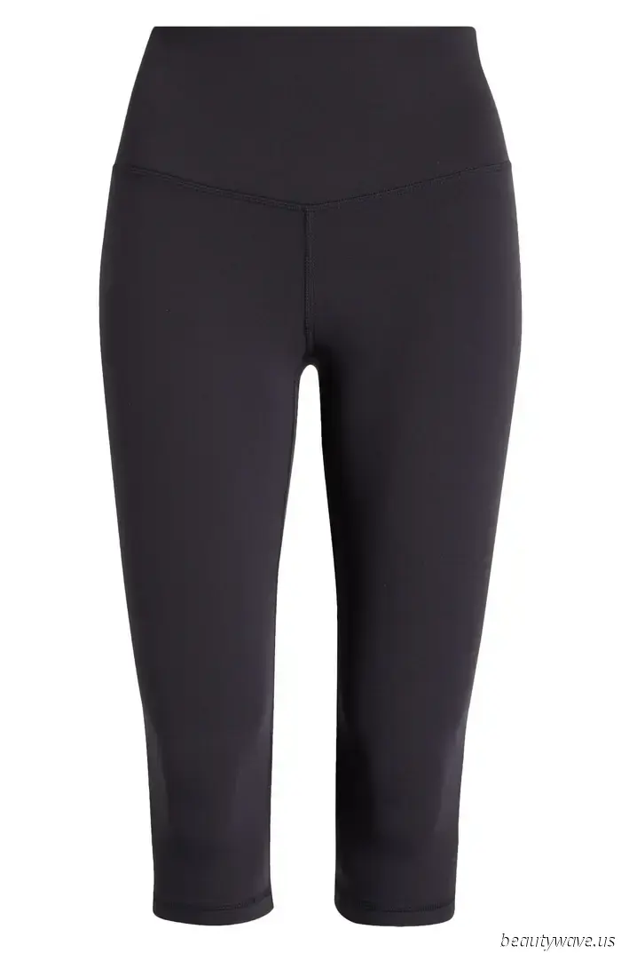 Seen in France: The Legging Trend That Fashion Enthusiasts Are Pairing With Heels