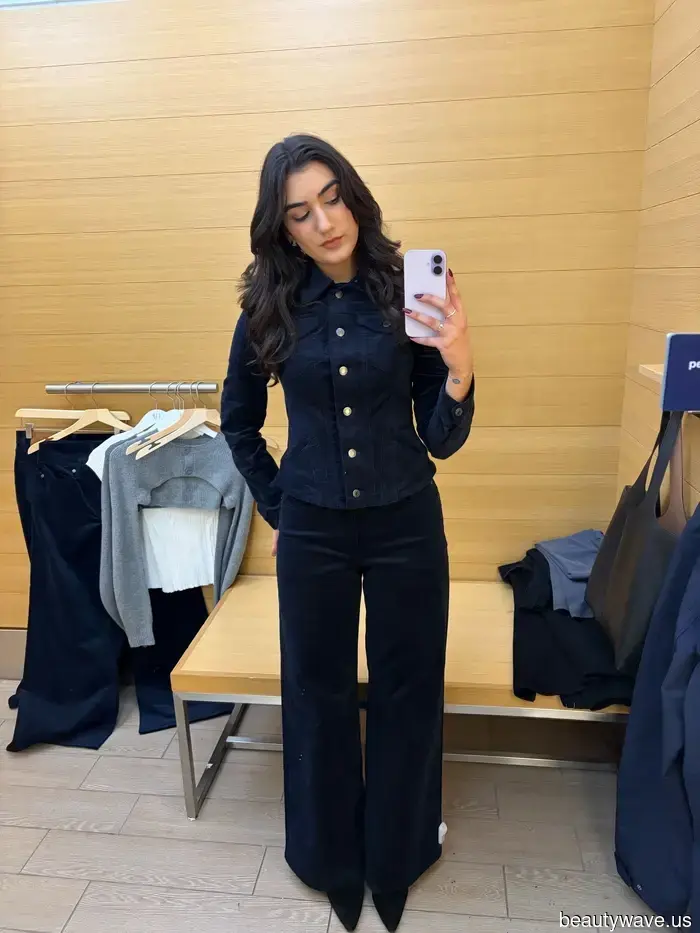 I just tried on GapStudio's Winter 2025 Collection—four outfits that made me feel like a '90s model.