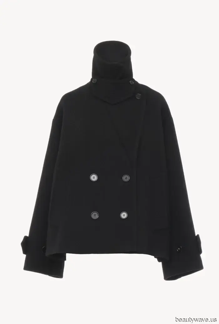 The Wealth-Whispering Jacket Trend That Fashionable Dressers Are Embracing This Fall