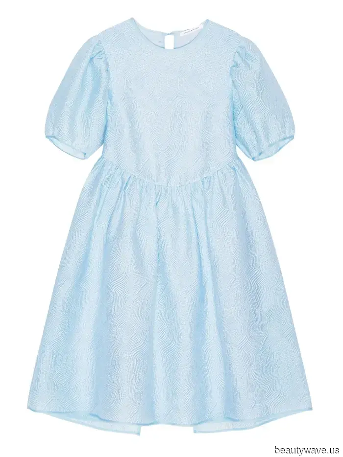 Dry Your Eyes, Subtle Elegance—Alternative Fashion Dominates Spring