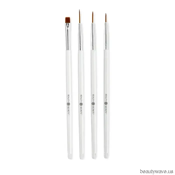 Pinterest states that this spring, every It Girl is showcasing this stylish, adaptable manicure.