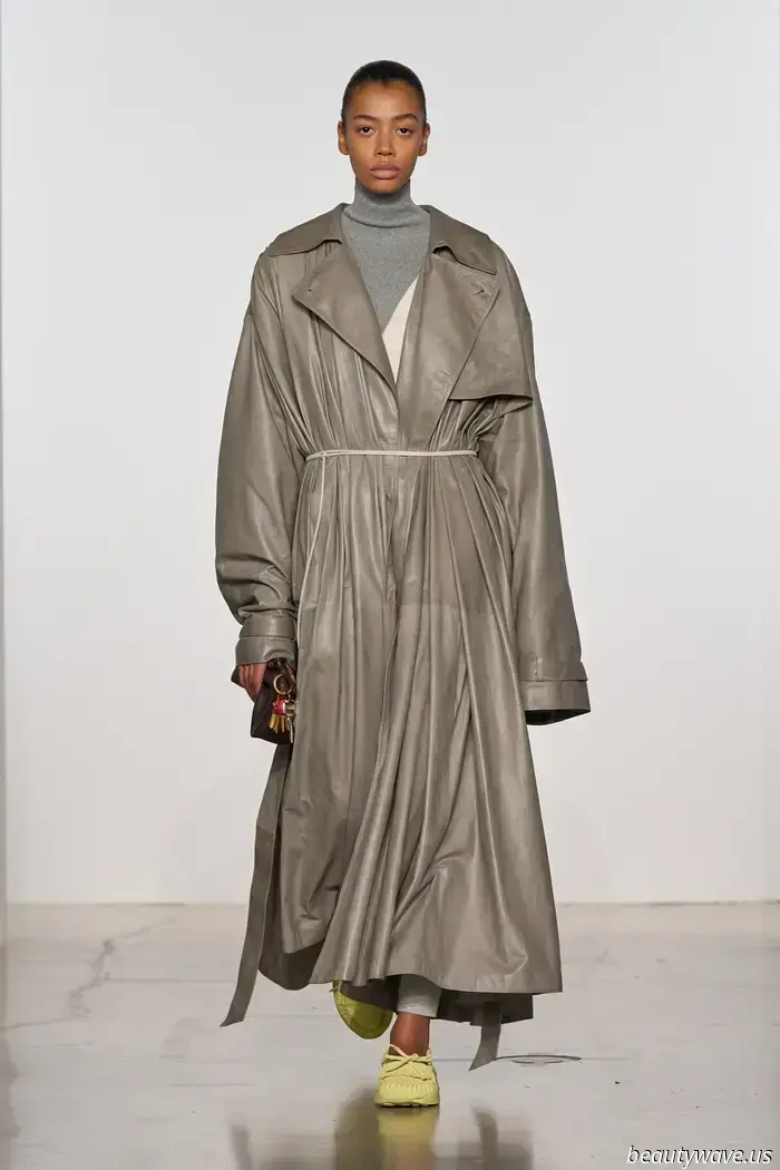 Veronica Leoni's Second Calvin Klein Collection Masterfully Captures Sensual Minimalism
