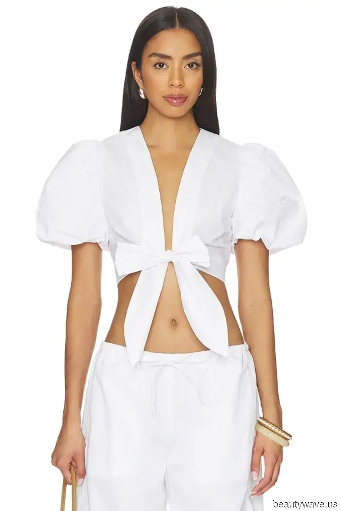 Step Aside Broderie Blouses—Jeans and Sandals Are Far More Stylish with This Trending Option.
