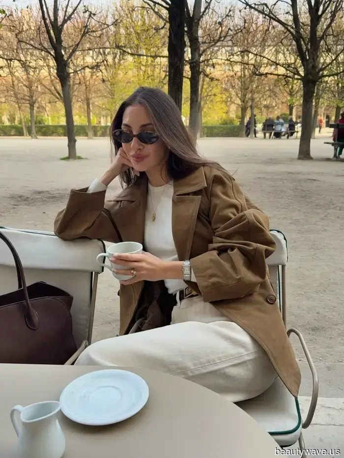 No Skinny Jeans in Sight—European It Girls Are Aware That These 4 Pant Trends Are Essential for Stylish Looks