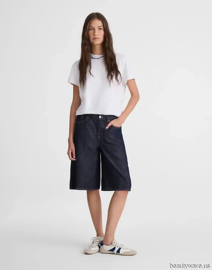 Combining these shoes with long, loose-fitting shorts makes them dramatically more flattering.