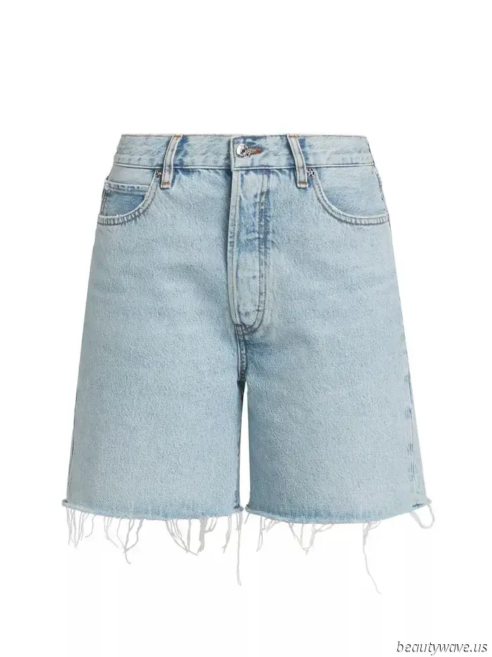 Gli acquirenti esperti abbinano gli stivali da cowboy a questa specifica tendenza jeans per renderli meno appariscenti