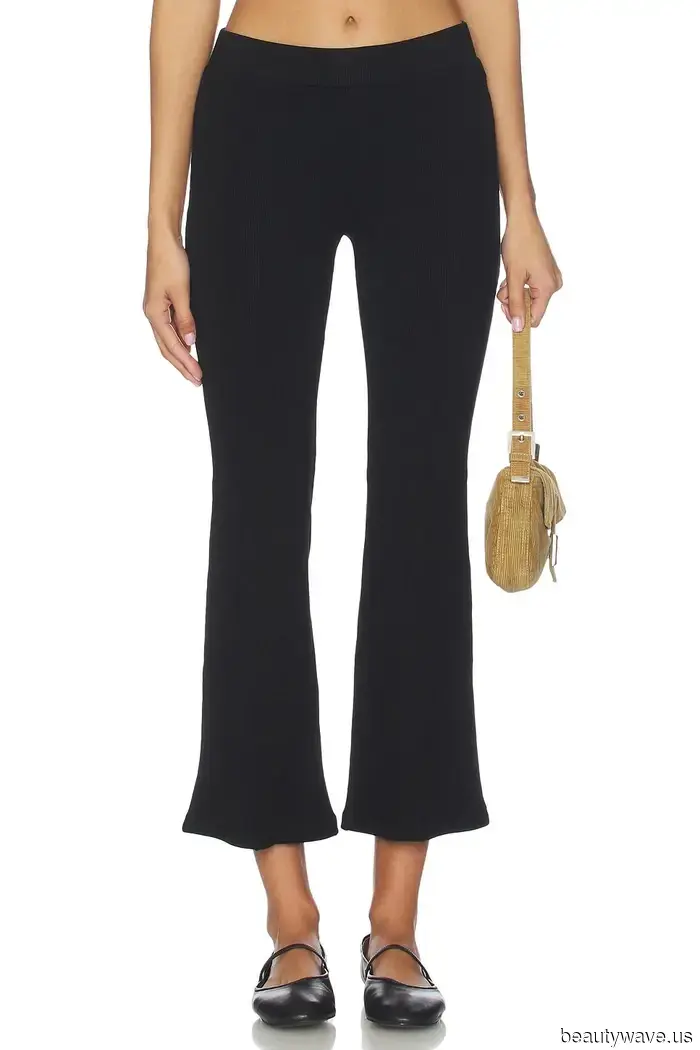 De repente, cada chica It está usando esta tendencia de pantalones pulidos en el aeropuerto en lugar de pantalones de chándal.