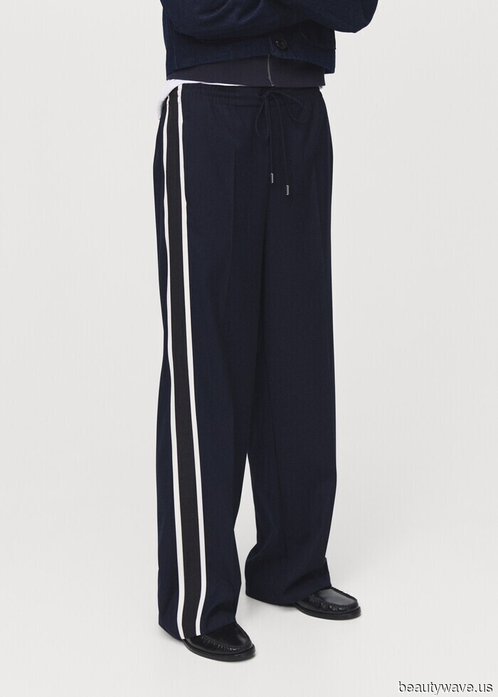 Breaking: Meghan Markle ha appena approvato l'abbinamento del blu navy con questo colore di scarpe ultra ricco (non è né nero né bianco)