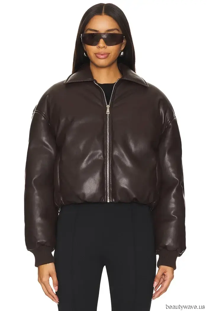 If You Want to Appear Wealthy and Stylish in Leggings Next Year, Style Them This Way