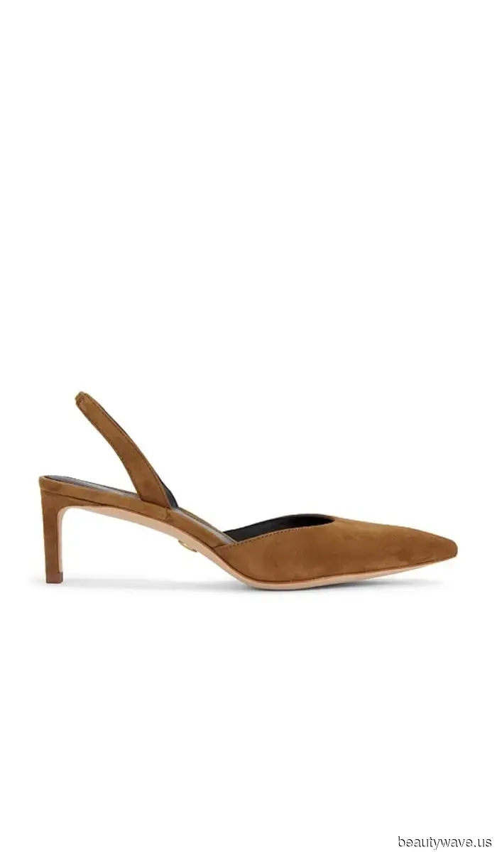 Blue jeans are perfectly fine, but for the fall, stylish individuals recognize that this debated denim trend appears more luxurious.