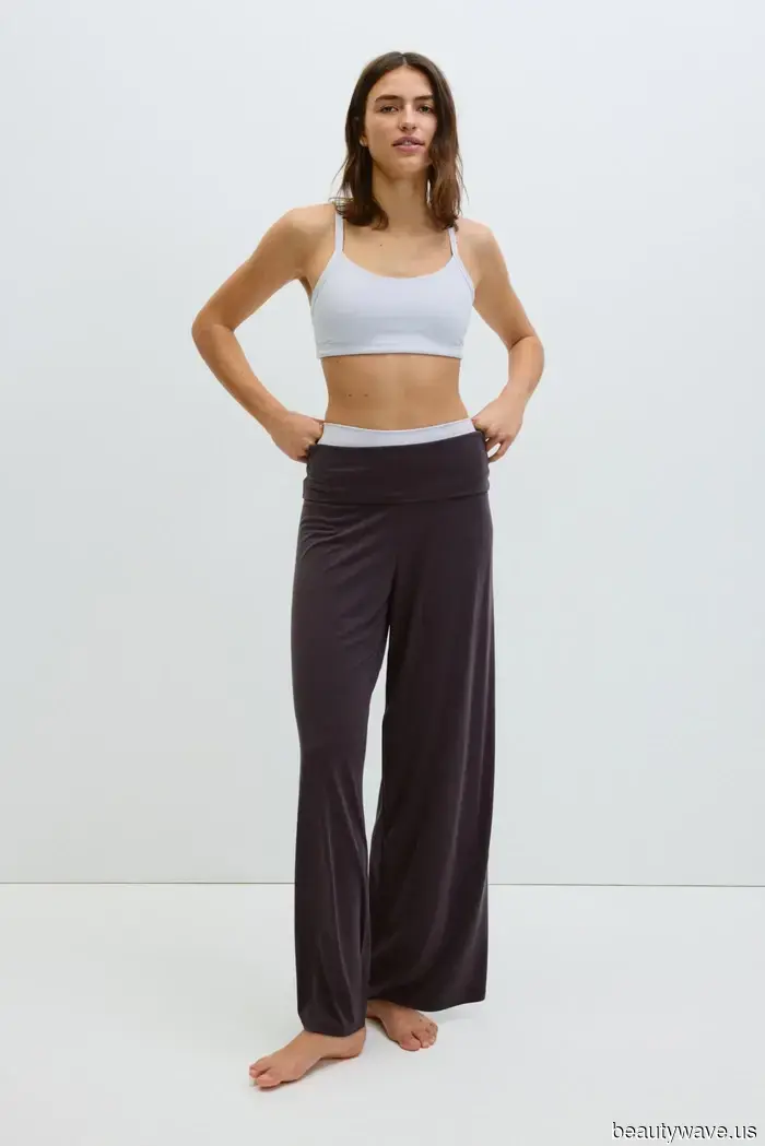 Los leggings en verano son un imprescindible&mdash;5 formas de llevarlos en 2026