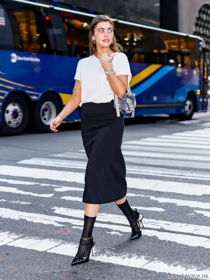 Seen in New York—This Controversial Technique is the Hottest Way to Wear Heels at the Moment.