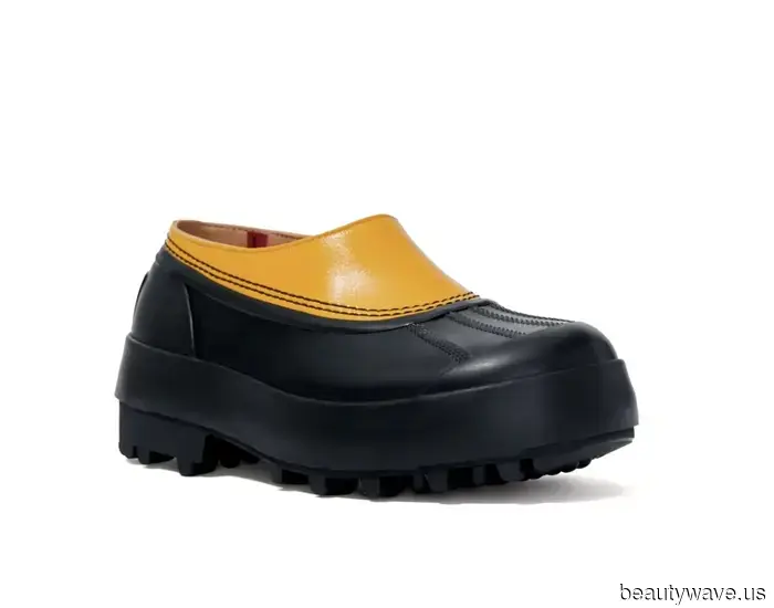 Last month, seven strangers complimented me at airports—here are 30 style and beauty products I credit for it.