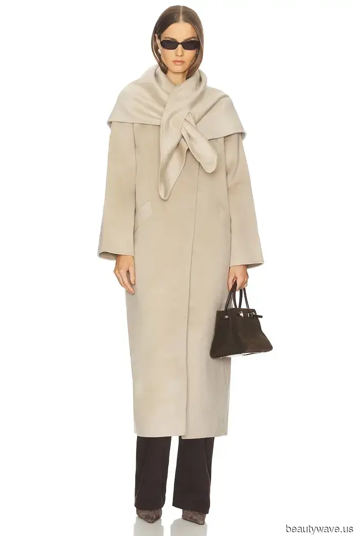 I donned this chic coat in Paris, and noticed other fashionable women sporting it in Saint-Germain-des-Prés…