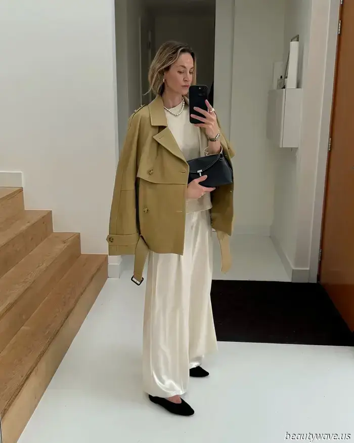 Is it just me, or are all the trendy girls now combining ballet flats with this anti-denim pant trend?