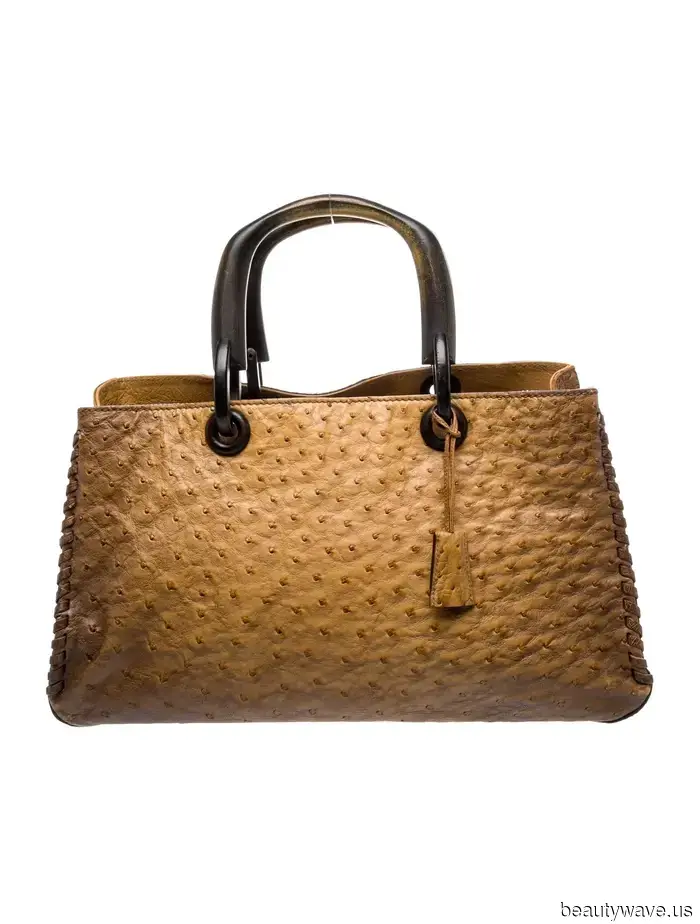 What the Editors of Who What Wear Shared as Their 35 Favorite Fashion Discoveries This Month