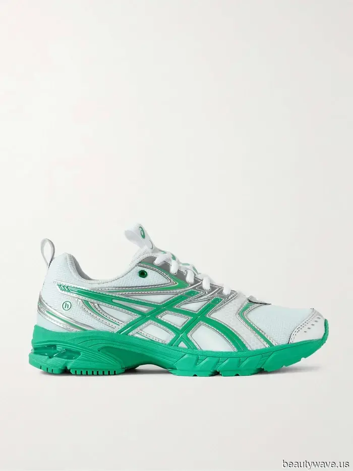 Absolutely, it is feasible to look fashionable while exercising—here are 5 activewear trends set to take over gyms in 2026.