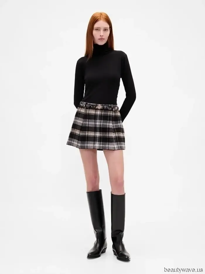 I’m Completely Opposed to Pants, Jeans, and Leggings—Here’s the Classic Skirt Trend I Wear Constantly Instead.