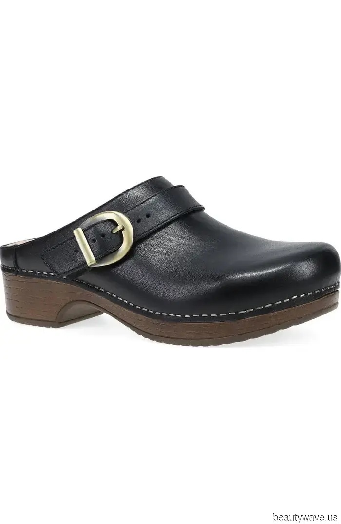 If you want to look stylish like Zendaya, consider purchasing these practical $145 shoes from Nordstrom.