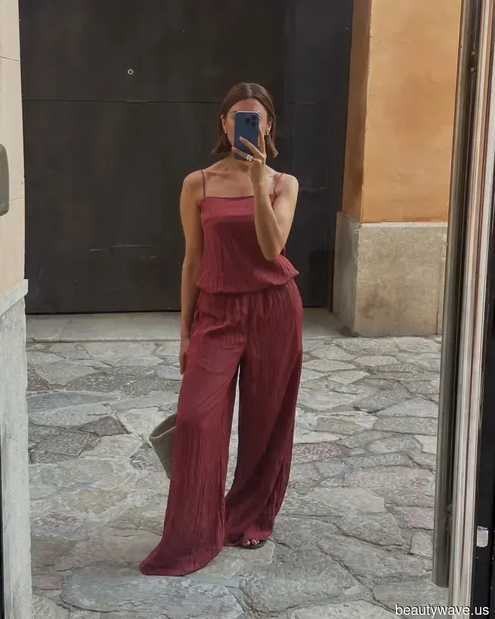 No, non jeans e t-shirt, le ragazze alla moda sanno che questo due pezzi senza tempo è la chiave per un outfit estivo chic.