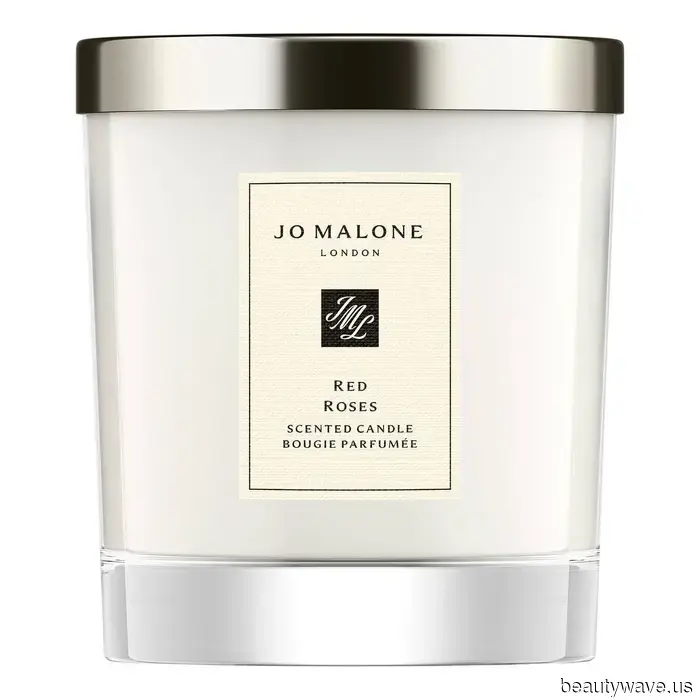 Candles, Concealer, and Comparison Culture—The Jagger Sisters Have Revealed Their Top Beauty Tips.