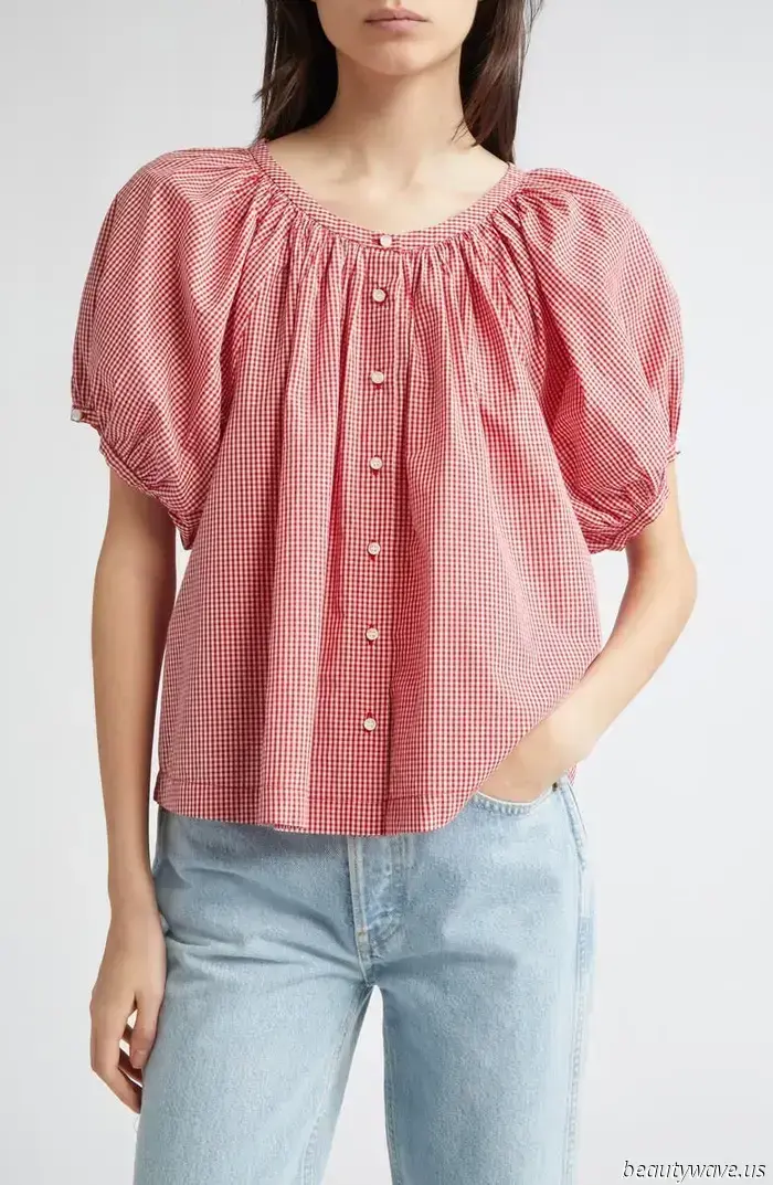 If you have a classic style, I can already tell that your summer outfits will include this it print.
