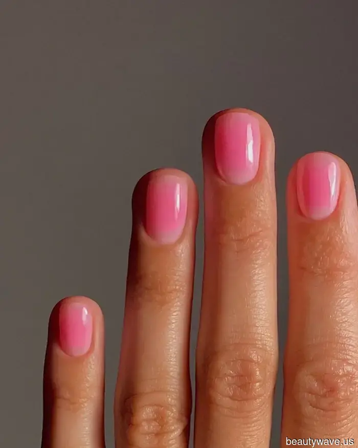 Ich bin ein Nagelminimalist, aber selbst ich bin verzweifelt, diesen schicken Nagelkunststil für den Sommer auszuprobieren.