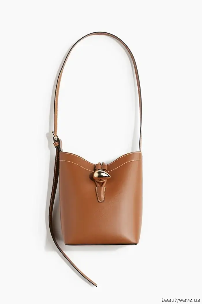 5 Handbag Color Trends That Are Already Leading This Autumn