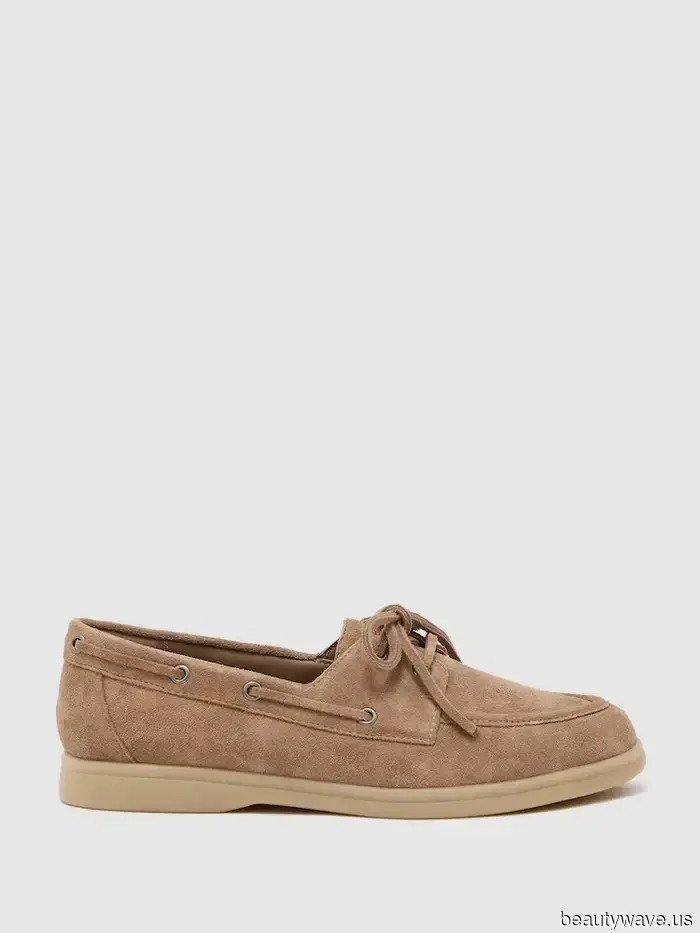 Las personas más elegantes ya están combinando sus jeans con estas 5 tendencias de zapatos de verano.