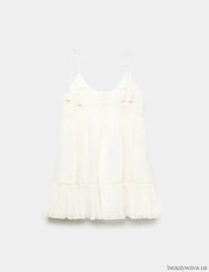 Ogni donna francese elegante ha uno di questi bei vestiti nel proprio guardaroba estivo capsule.