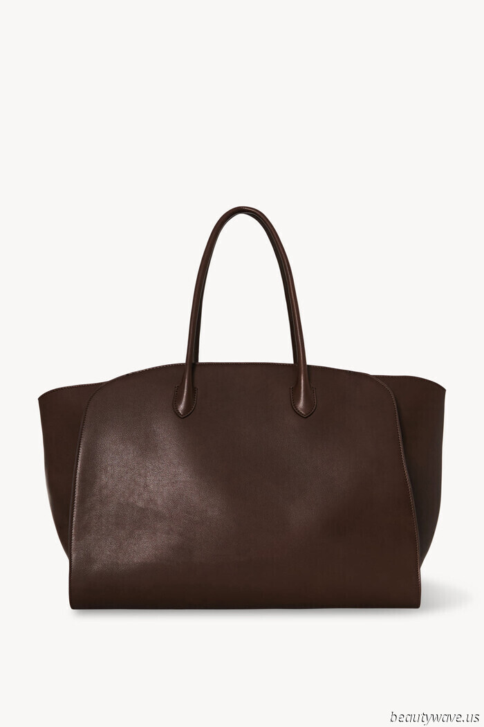 I'm a Shopping Director, and I'm sharing a list of 35 stylish items—enjoy!