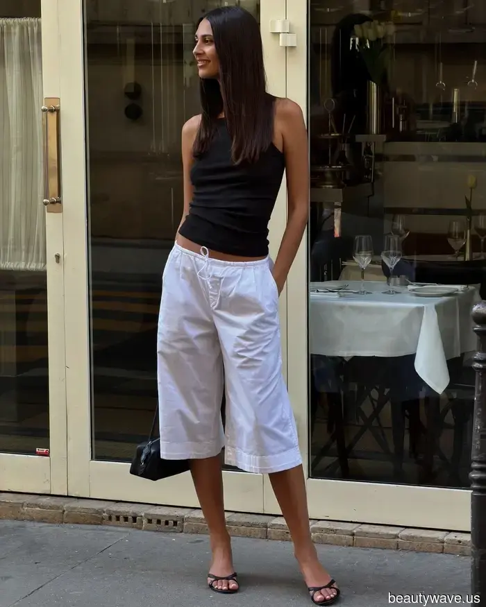 A Parigi, il guardaroba estivo di ogni elegante donna francese include uno di questi capi dall'aspetto ricco.