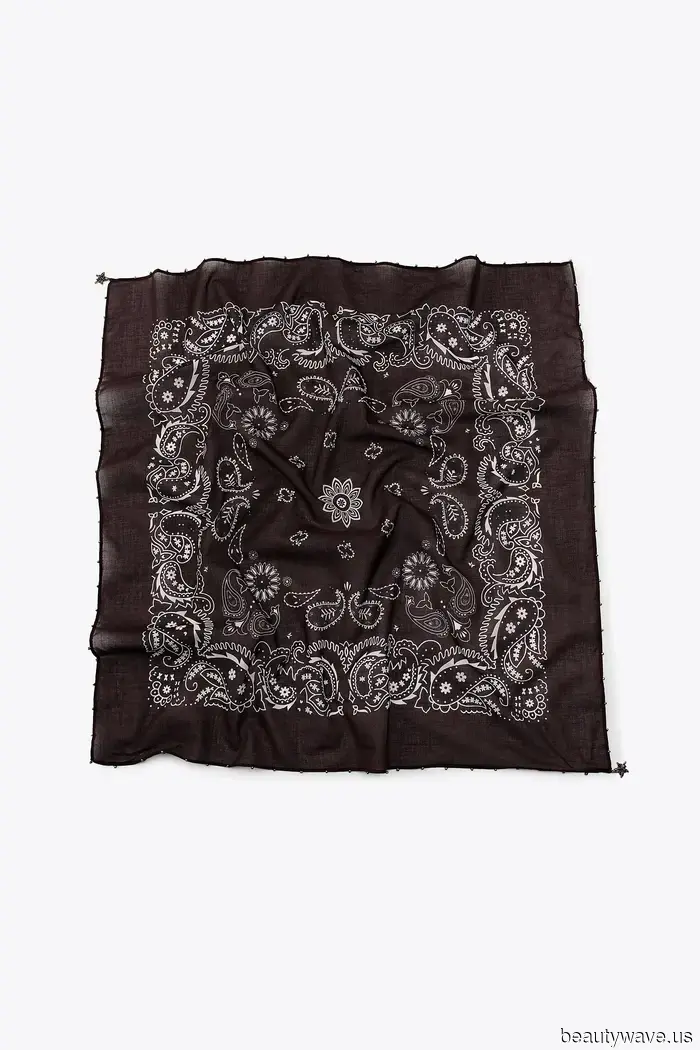 The Unexpected Accessory Trend That's Replacing Sun Hats