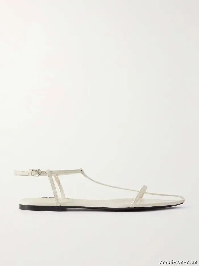 I've learned the hard way that I should never go on vacation without bringing this essential shoe style.