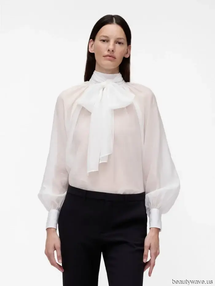 I just tried on GapStudio's Winter 2025 Collection—four outfits that made me feel like a '90s model.