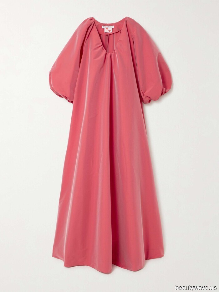 From classic (yet revived) handbags to understated attire, these 7 luxurious winter trends are essential to be aware of.