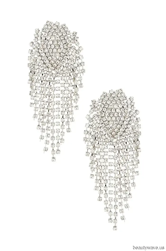 5 combinaciones de atuendos festivos que todas las chicas geniales llevarán este mes