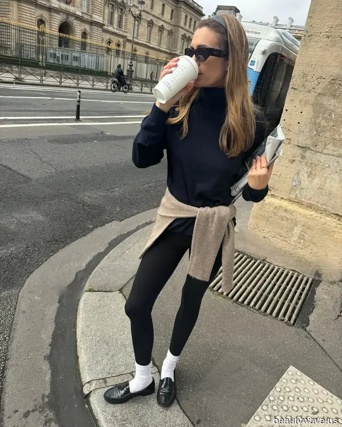 Ascoltami: Queste sono le 5 tendenze delle scarpe che le donne francesi indossano con i leggings nel 2026
