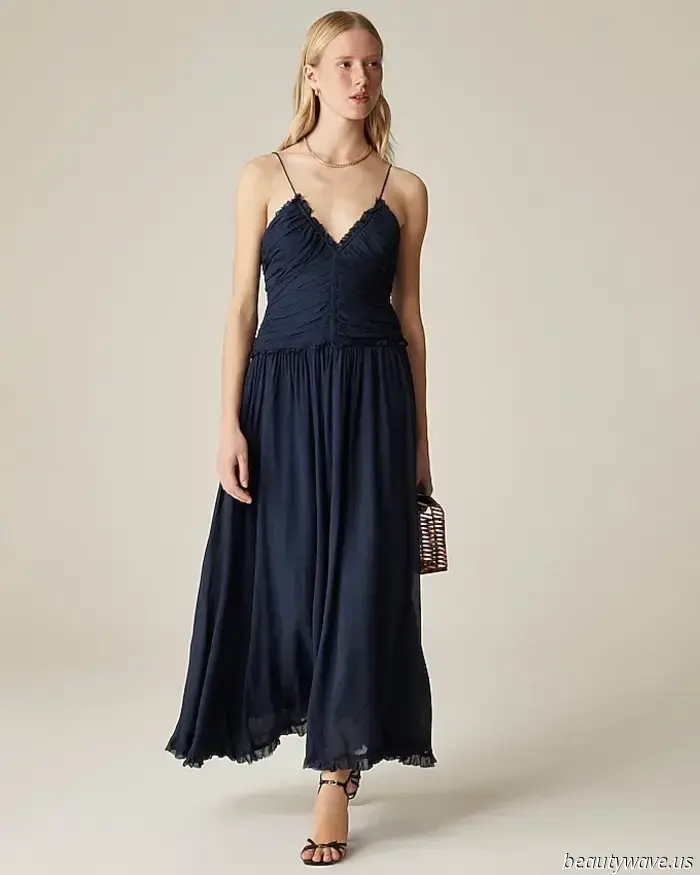If you're attending a wedding in spring or summer, these 26 outfits will ensure you're the best-dressed guest.