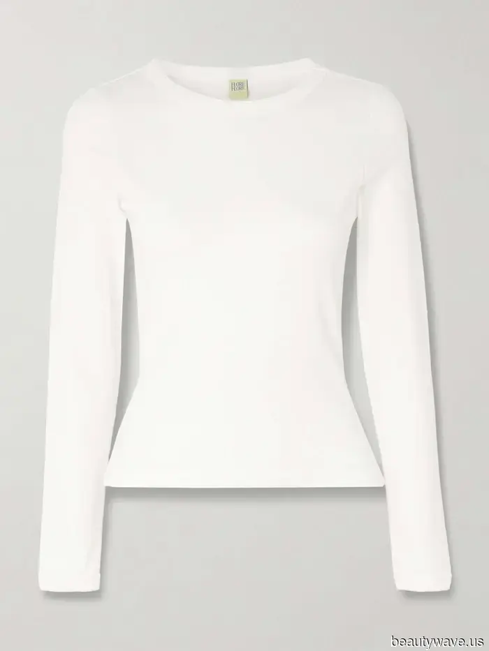 It's Confirmed: Here Are the Items Every Stylish Individual in Paris Is Wearing in 2026.