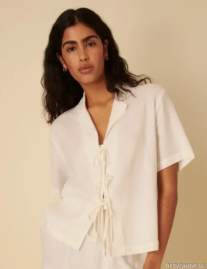 This top trend is far more stylish than any old t-shirt, making jeans and skirts look incredibly beautiful.