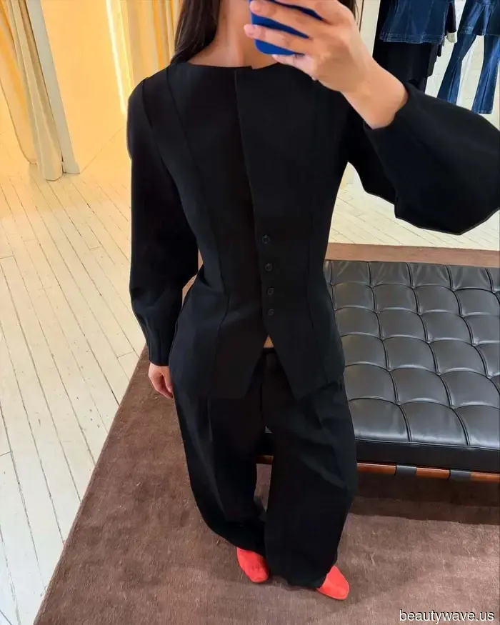 From Paris to New York, here are 9 stylish ballet flat trends that fashion-forward girls are continuously sporting.