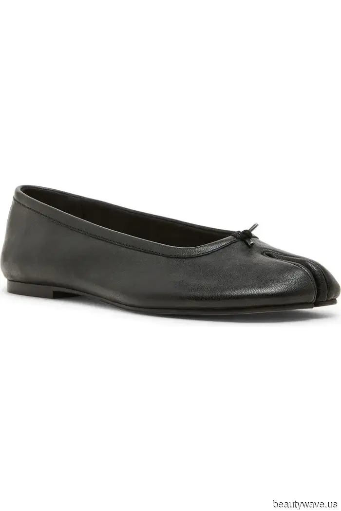 Women in Paris Don't Pair Skirts With Flip-Flops—They Opt for This Timeless Flat-Shoe Style.