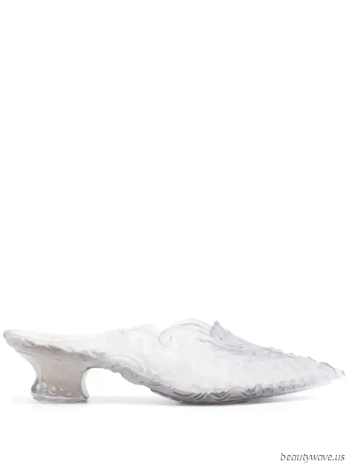 This Shoe Trend from the 2010s is Set for a Major Comeback.