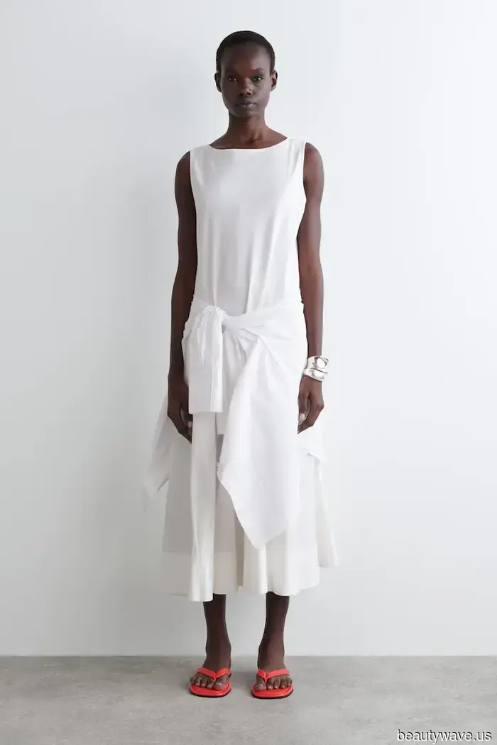 I’ve conducted the research—here are the most stylish sandals to pair with barrel-leg jeans.