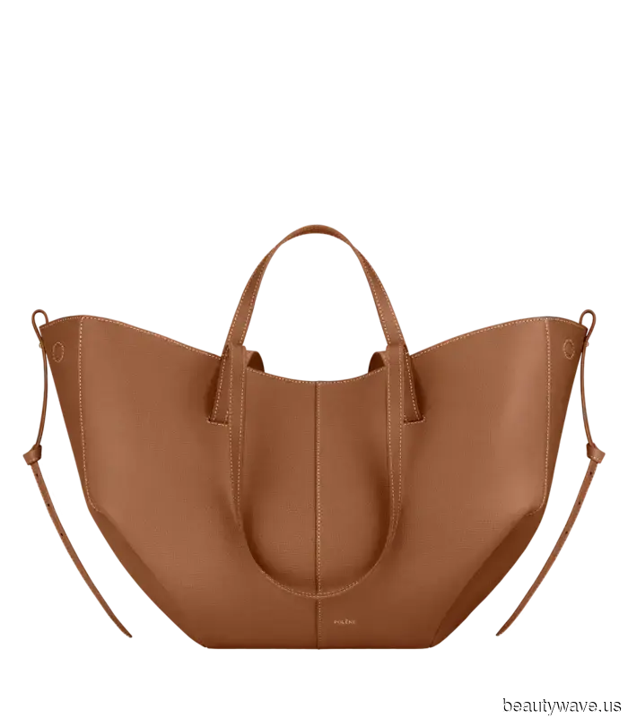 Ho testato dozzine di borse di design, ma questa elegante borsa a tracolla riceve sempre i miei complimenti più sinceri.